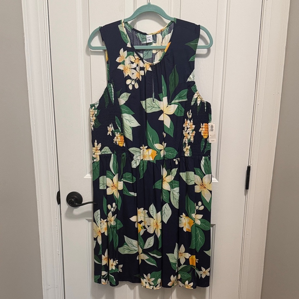 Old Navy Green and Blue Patterned Dress
